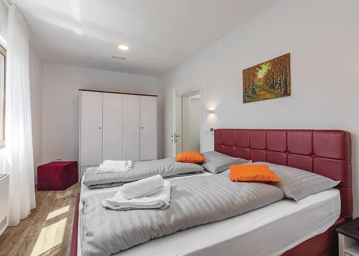 Casa vacanze Cozy In Cervar With Sauna