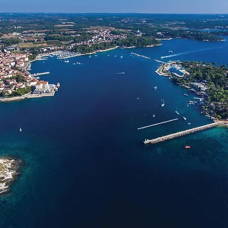 Cozy In Cervar With Sauna Hébergement de vacances Poreč