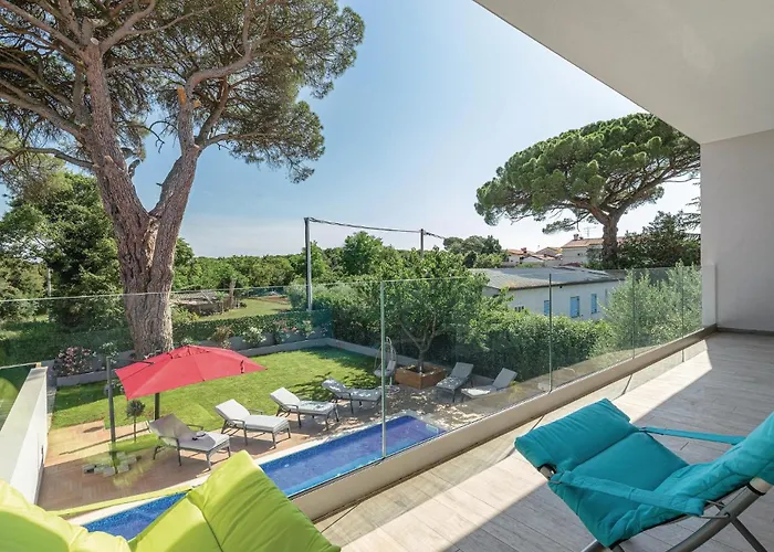 Cozy In Cervar With Sauna ポレッチ