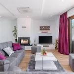 בית נופש Cozy In Cervar With Sauna *