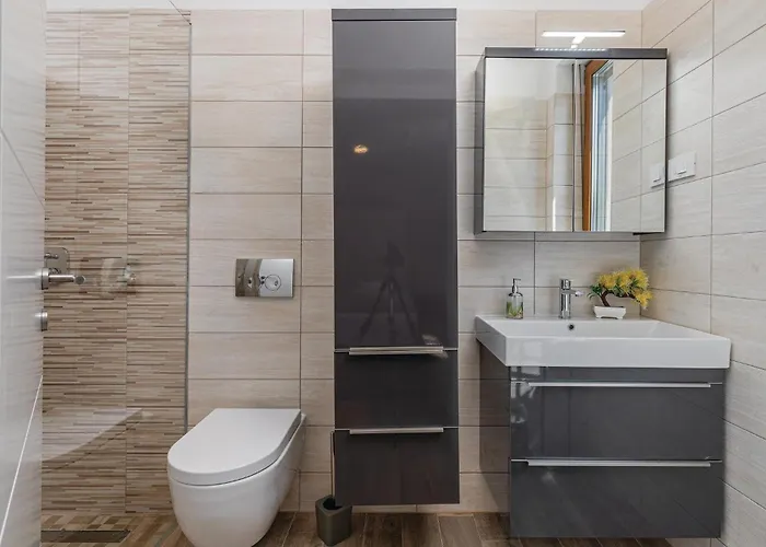 Cozy In Cervar With Sauna