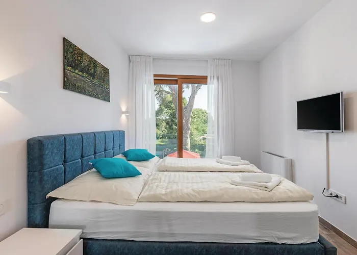 Cozy In Cervar With Sauna